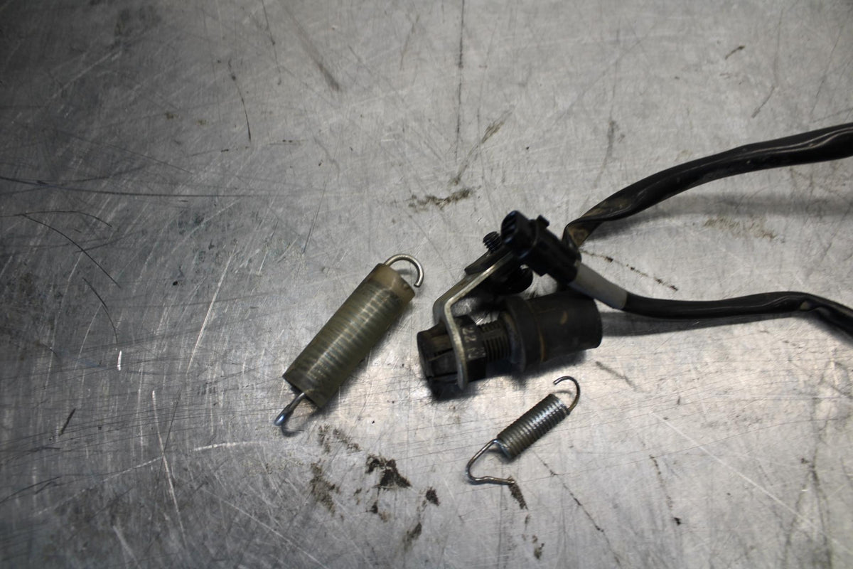 08-16 YAMAHA YZF R6 REAR SPRING BRAKE STOP SWITCH BB436