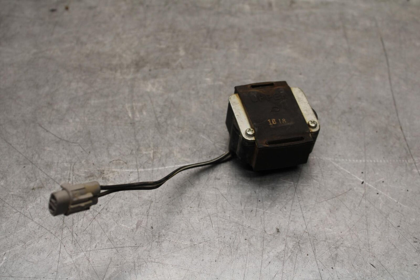 2001 Suzuki GSXR600 TIP OVER BANK ANGLE CRASH SENSOR SWITCH  33960-02F00 BB59