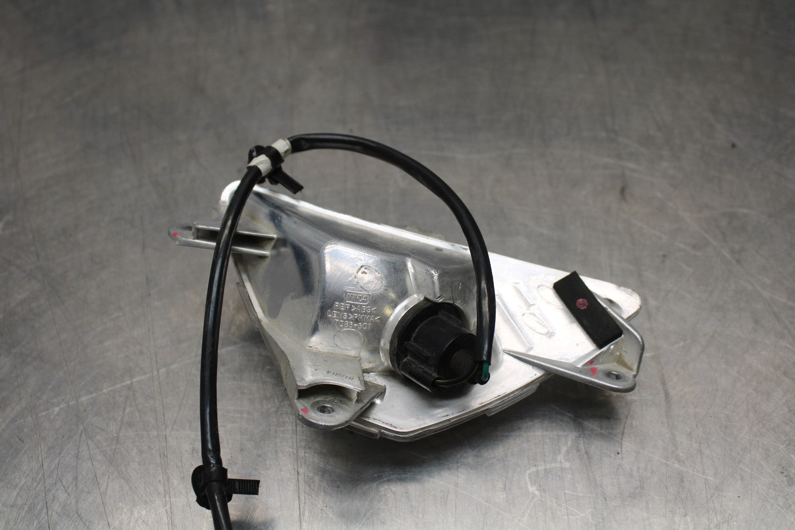 13-17 KAWASAKI NINJA 300 EX300 ABS LEFT FRONT TURN SIGNAL LIGHT INDICATOR BB187