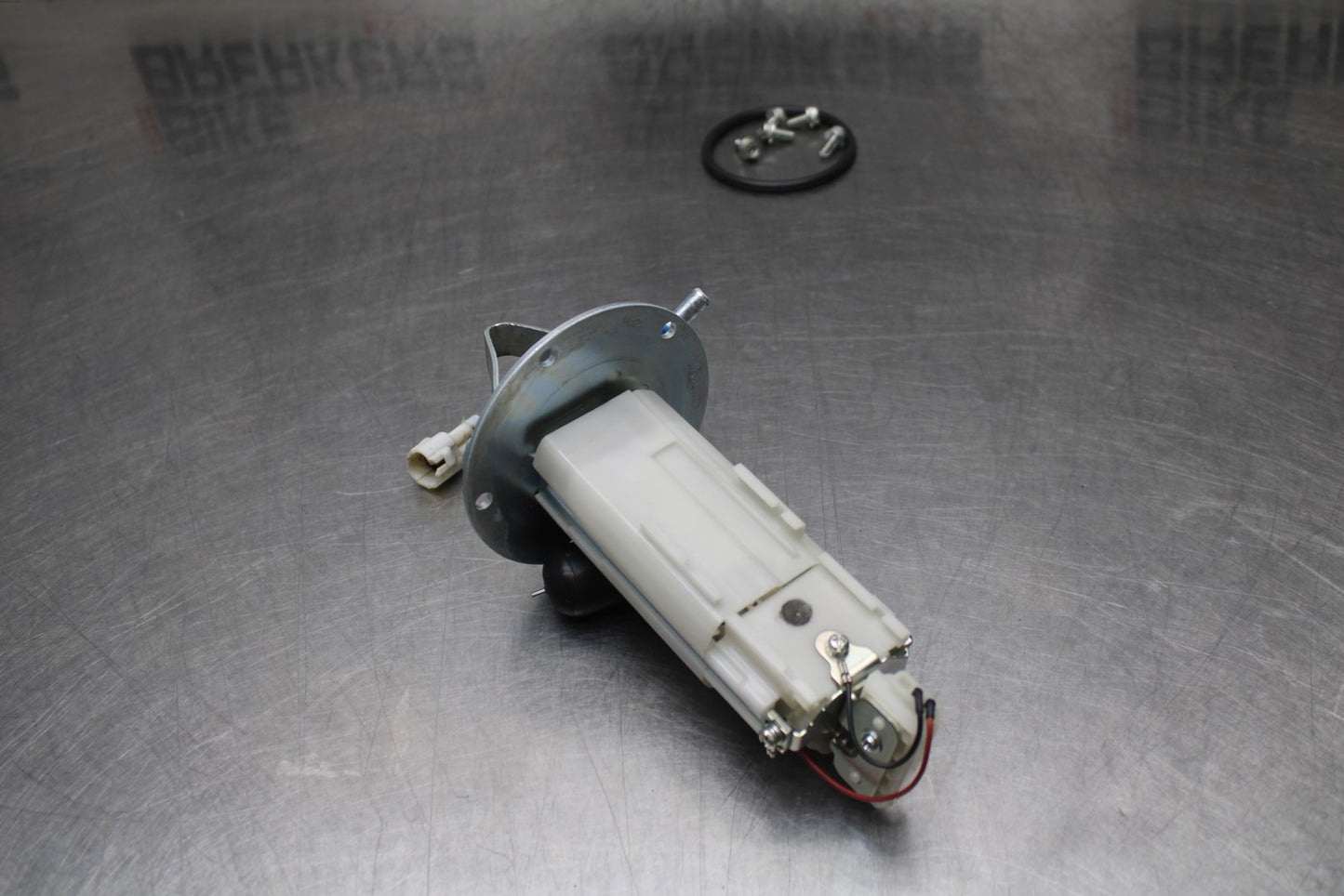 09-16 SUZUKI GSXR1000 FUEL PUMP GAS PETROL SENDER UNIT BB439