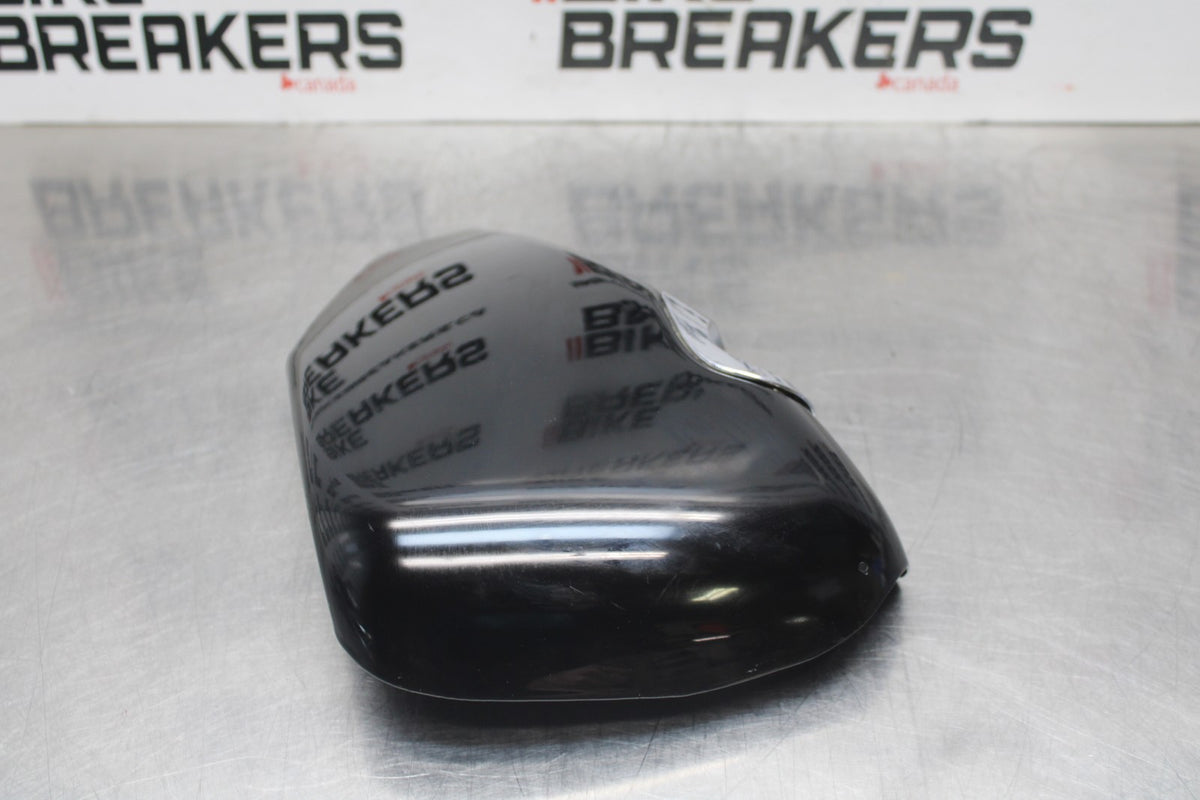 09 HARLEY-DAVIDSON SPORTSTER 1200 CUSTOM XL1200C OIL TANK SIDE COVER PANEL BB776