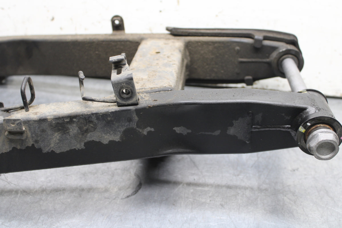 24 KAWASAKI NINJA 500 ABS REAR SWINGARM BACK SUSPENSION SWING ARM BB744