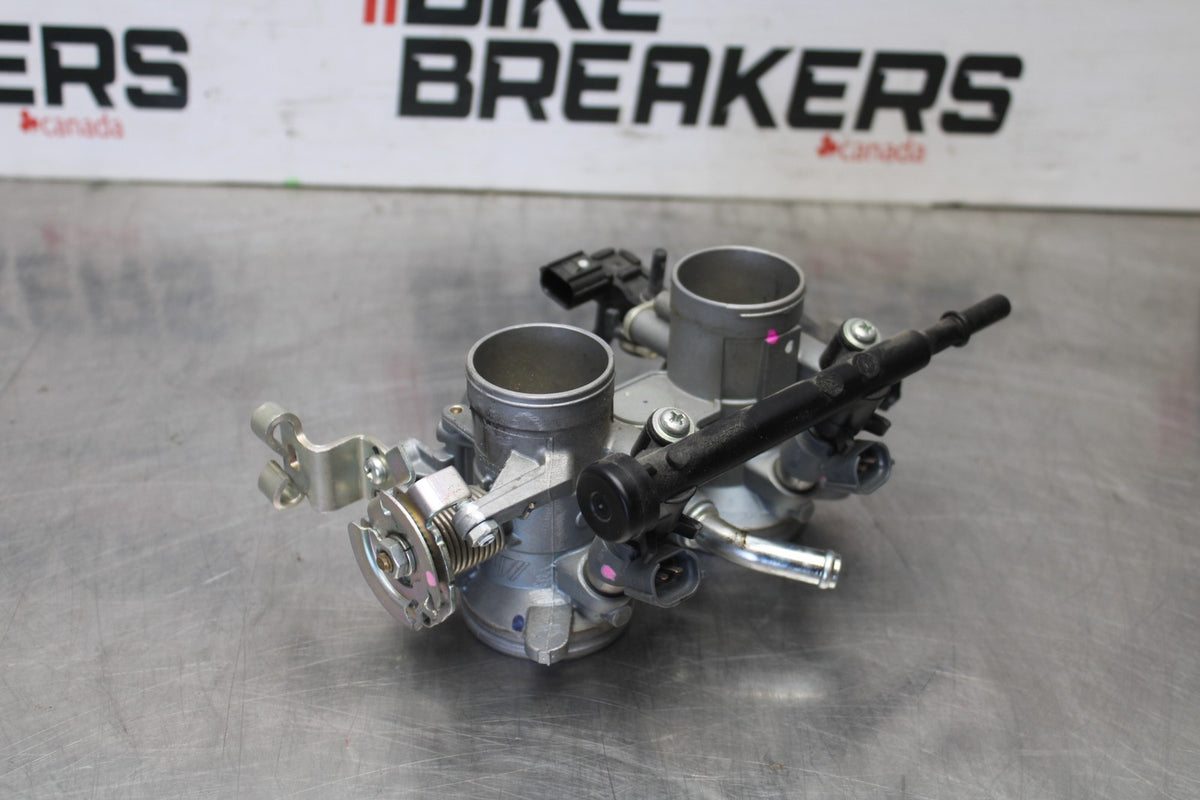 24-25 KAWASAKI ELIMINATOR 450 THROTTLE BODY BODIES BB869
