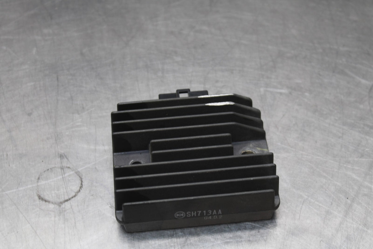 05 YAMAHA YZF R6 RECTIFIER VOLTAGE REGULATOR BB814