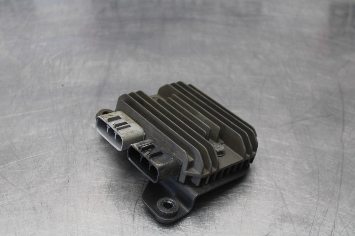 08 KAWASAKI NINJA ZX10R RECTIFIER VOLTAGE REGULATOR BB902