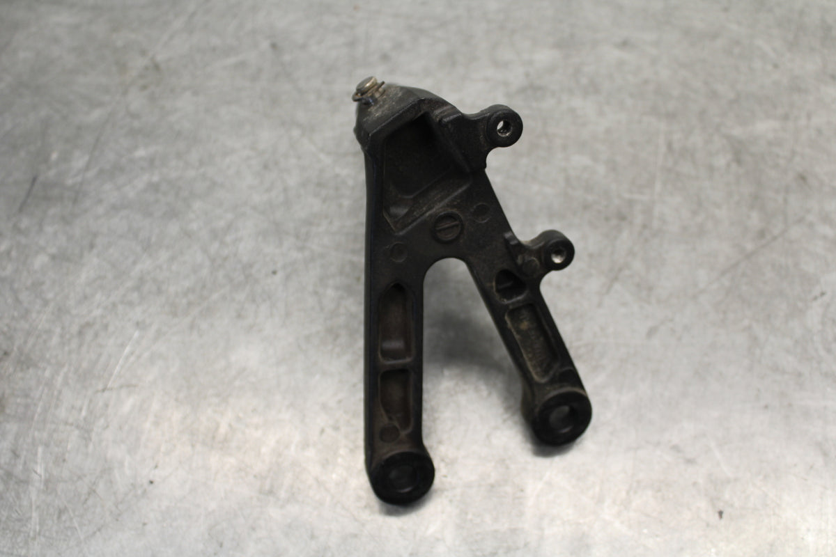 05-06 HONDA CBR600RR LEFT REARSET REAR SET DRIVER FOOT PEG REST STOP BB399