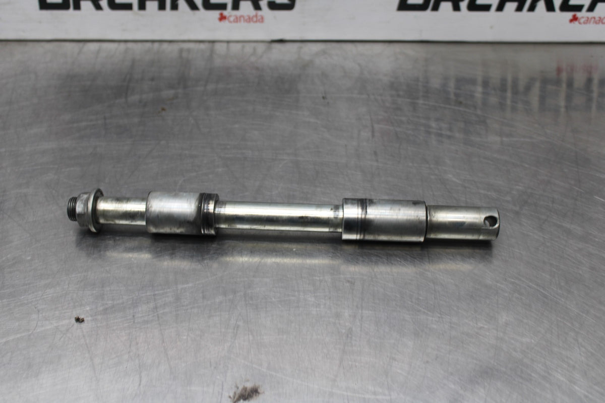 02 KAWASAKI VULCAN 800 VN800B CLASSIC FRONT WHEEL RIM AXLE PIVOT BOLT BB862