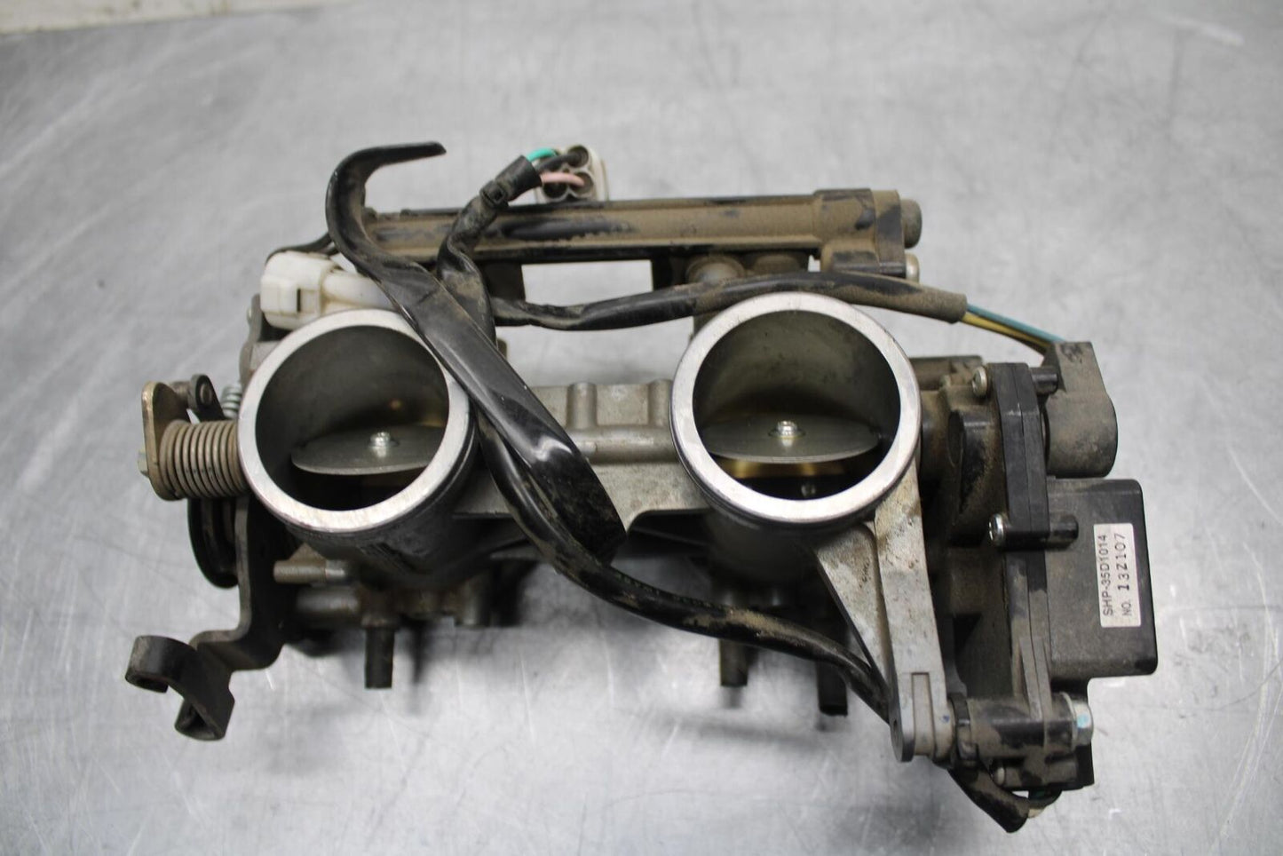 11-14 KAWASAKI VERSYS 650 LE 650C MAIN FUEL INJECTORS / THROTTLE BODIES BB498