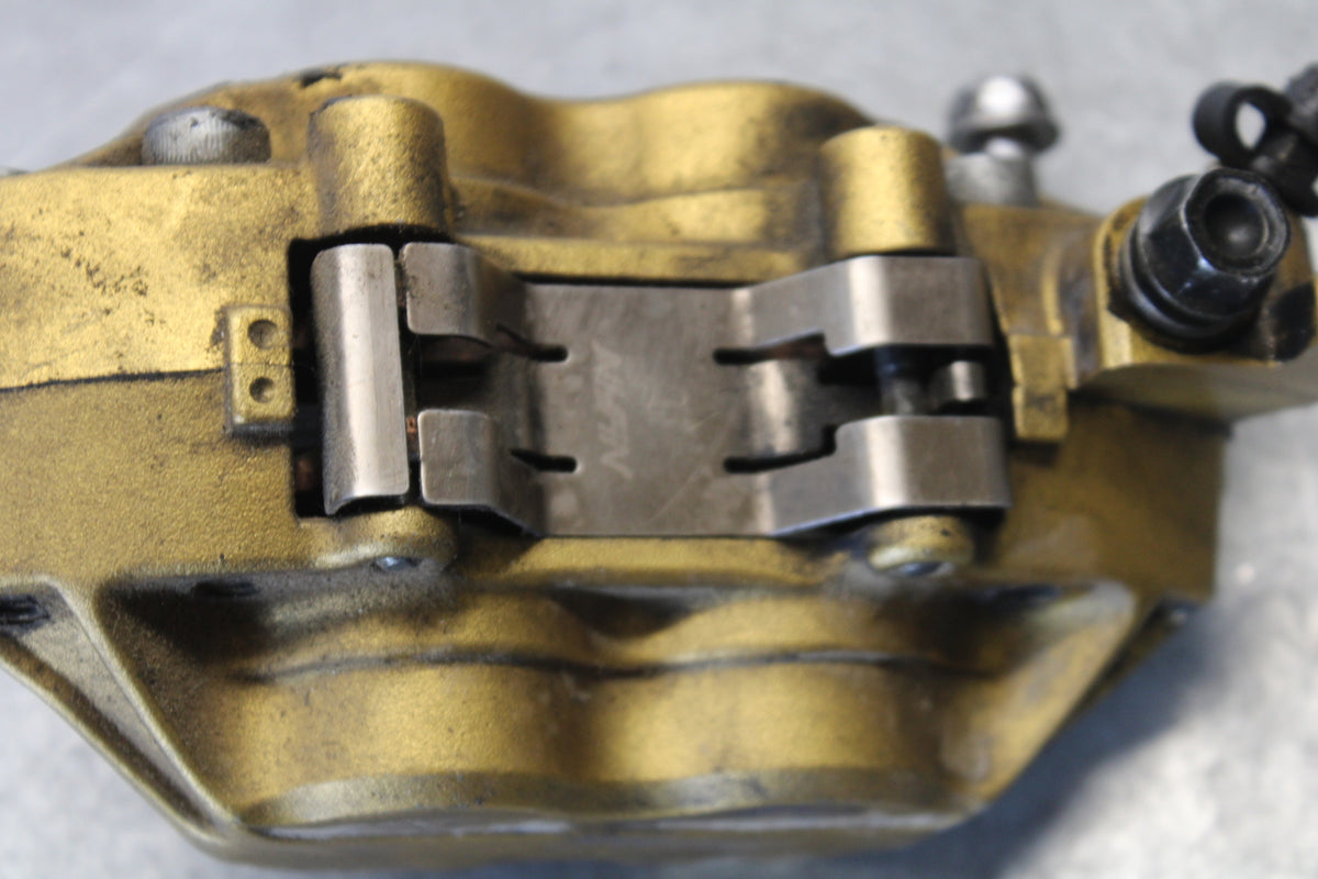 03-04 HONDA CBR600RR RIGHT LEFT FRONT BRAKE CALIPER SET PAIR CALIPERS BB661