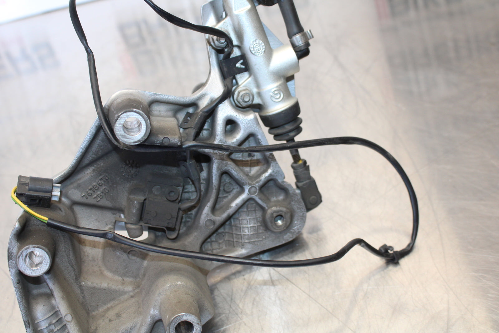 06-12 BMW F800ST RIGHT REARSET REAR SET DRIVER FOOT PEG REST STOP BB144