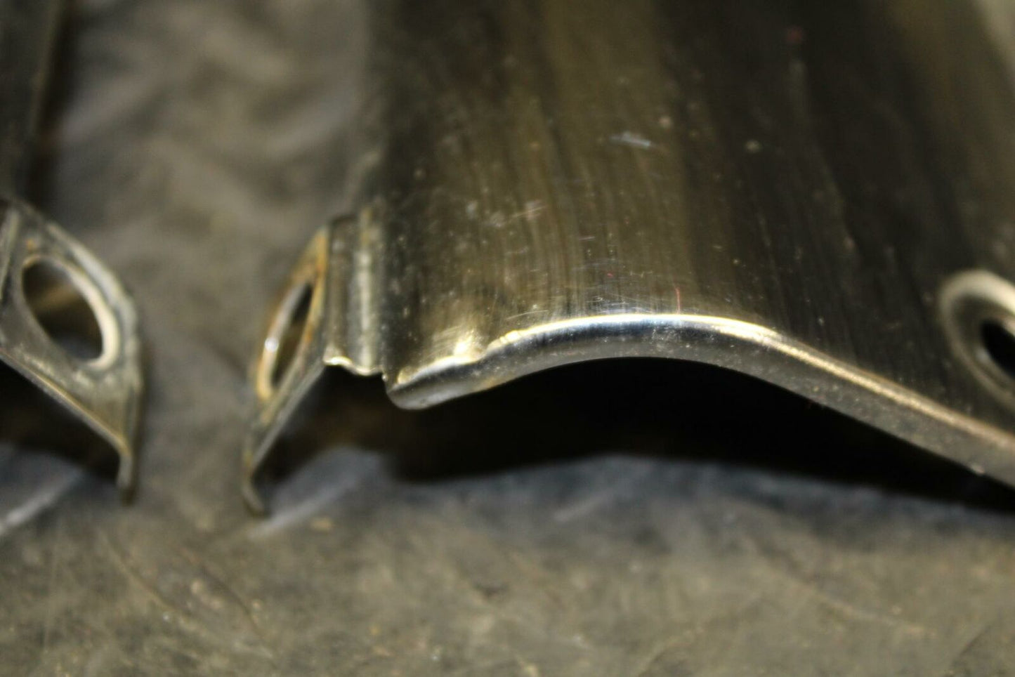 03-08 KAWASAKI VULCAN 1600 FRONT FORK UPPER COVER TOP GUARD SHIELD COWL   BB193