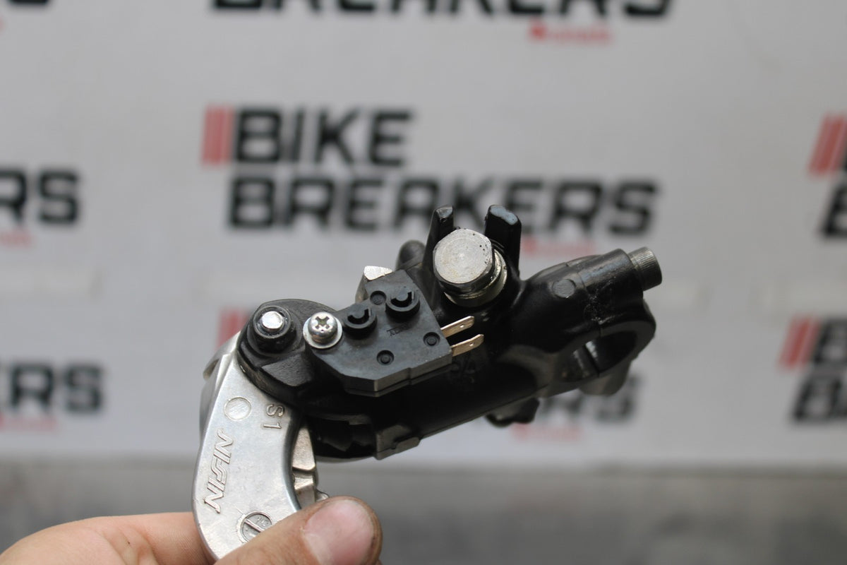 12 TRIUMPH STREET TRIPLE R FRONT BRAKE MASTER CYLINDER w/ LEVER BB914