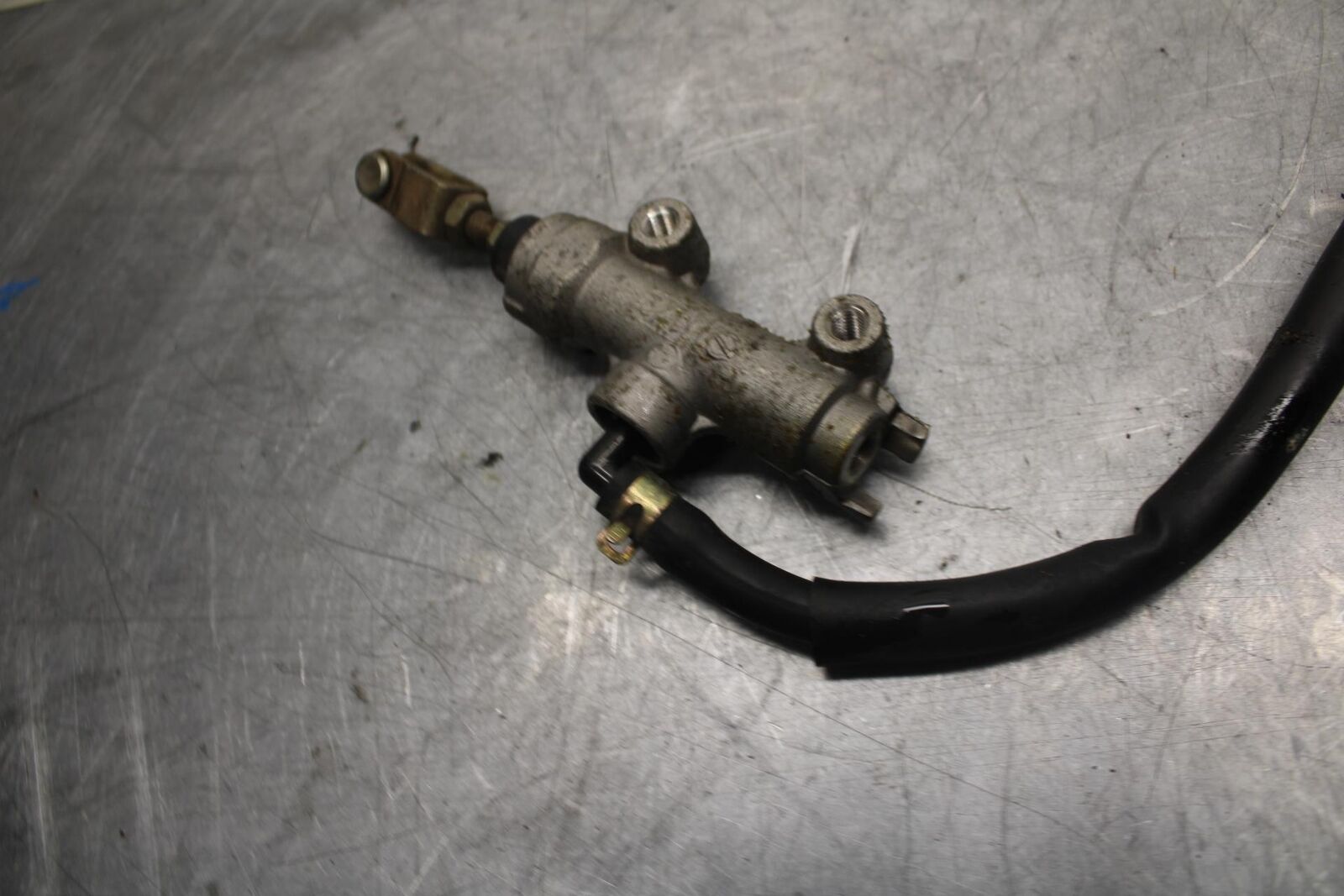 2005 Kawasaki Ninja 500R EX500D REAR BACK BRAKE MASTER CYLINDER W RESERVOIR BB36