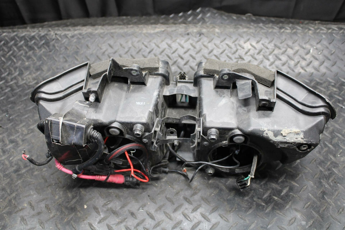 10-11 HONDA CBR1000RR FRONT HEADLIGHT HEAD LIGHT LAMP BB228