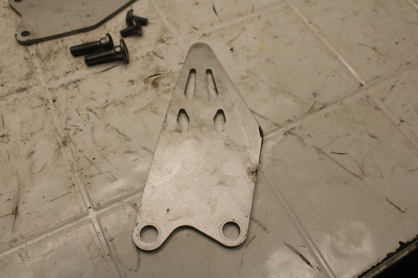 19-20 KAWASAKI NINJA ZX6R LEFT RIGHT REARSET REAR SET HEEL GUARD COVER  BB407