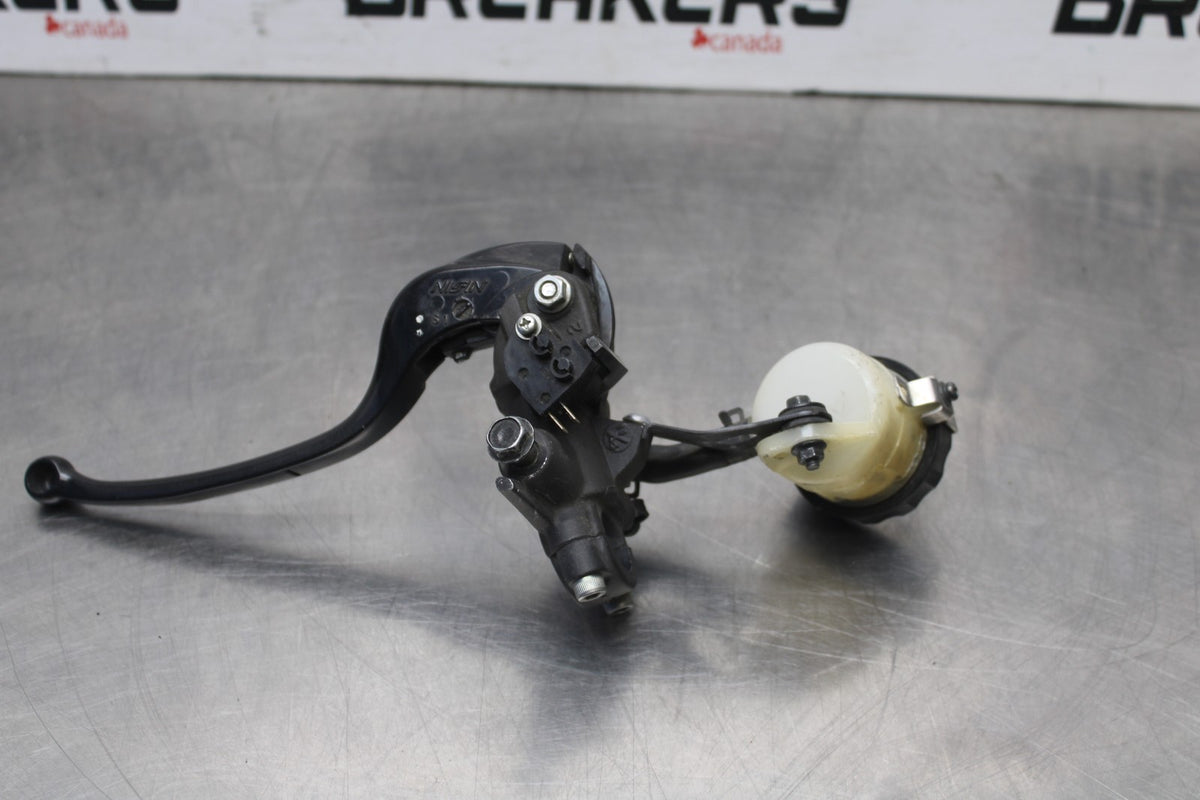 13-18 KAWASAKI NINJA ZX6R FRONT BRAKE MASTER CYLINDER w/ LEVER BB735