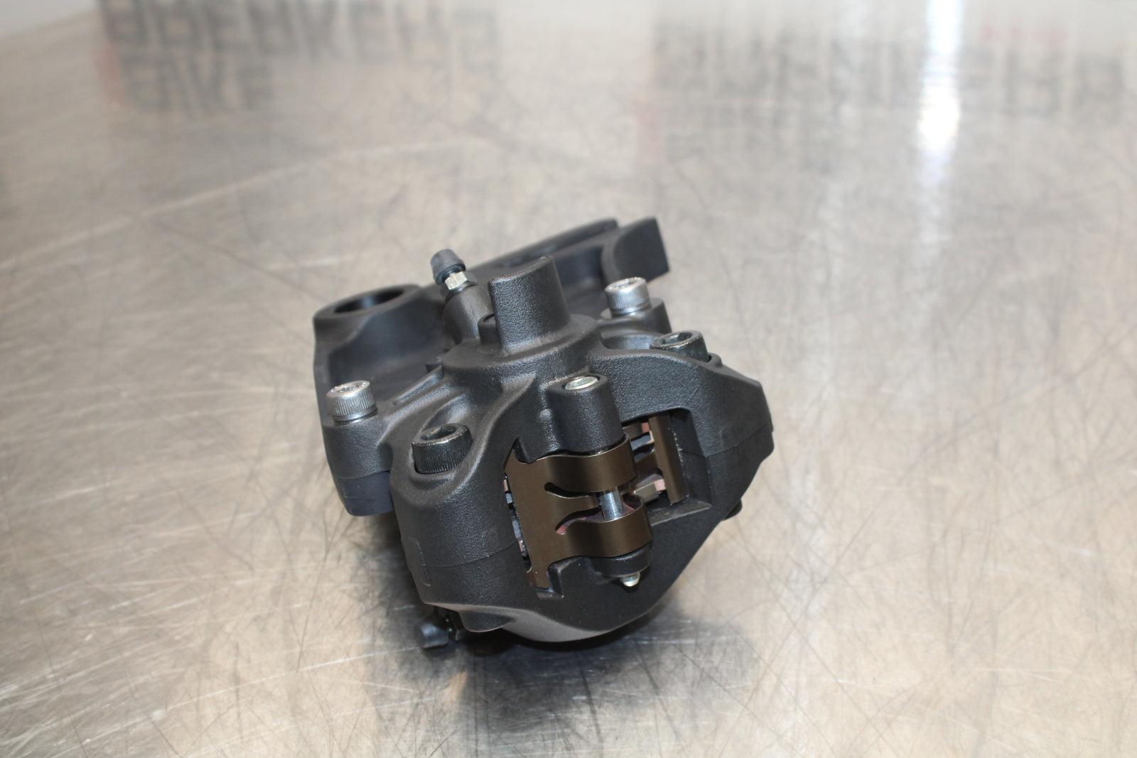 23-24 KAWASAKI NINJA ZX14R NEW!! REAR BACK BRAKE CALIPER W MOUNT BRACKET BB153