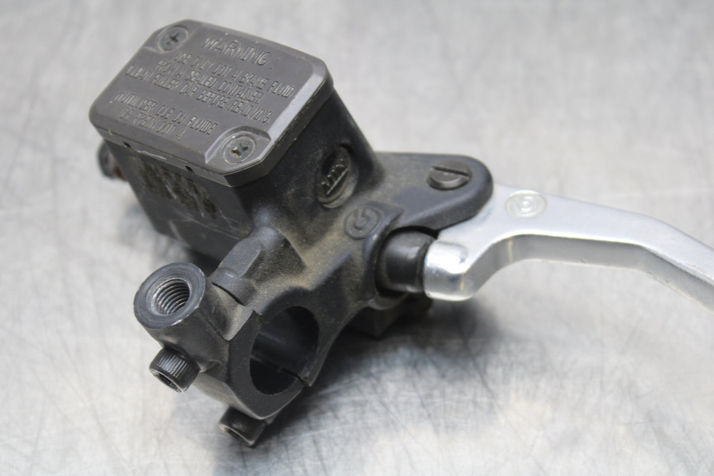 08 MOTO GUZZI BREVA 750 FRONT BRAKE MASTER CYLINDER w/ LEVER BB154