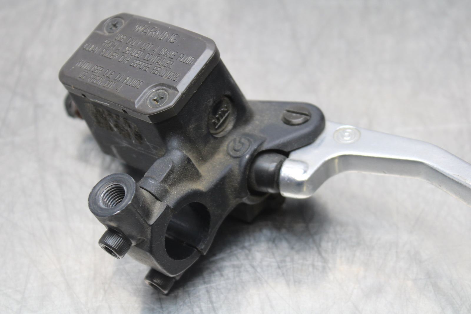 08 MOTO GUZZI BREVA 750 FRONT BRAKE MASTER CYLINDER w/ LEVER BB154