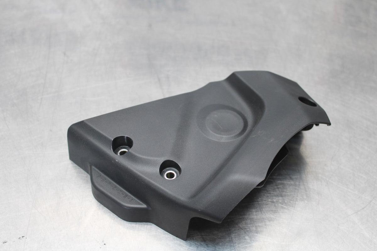 23-24 YAMAHA MT-07 ENGINE SPROCKET COVER BB194