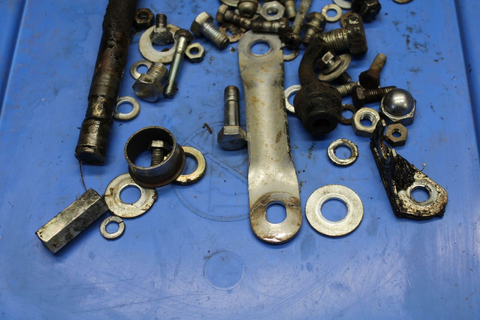 71 YAMAHA L5 BOLTS LEFTOVER  BB230