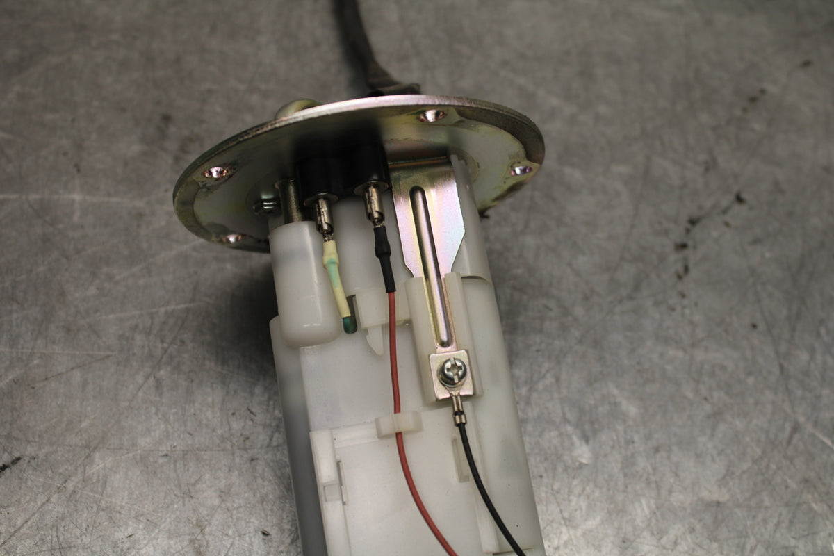 18-24 KAWASAKI NINJA 650 FUEL PUMP GAS PETROL SENDER UNIT BB725