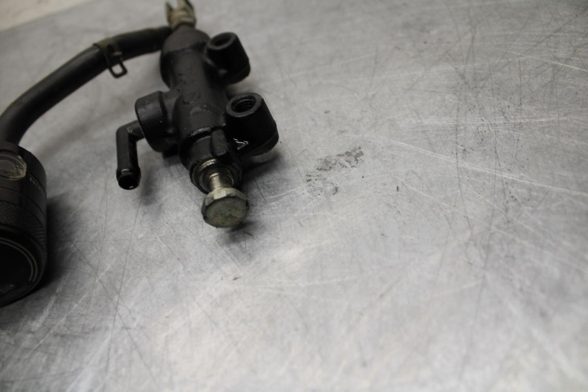 06-07 TRIUMPH DAYTONA 675 DAYTONA 675 REAR BACK BRAKE MASTER  BB441