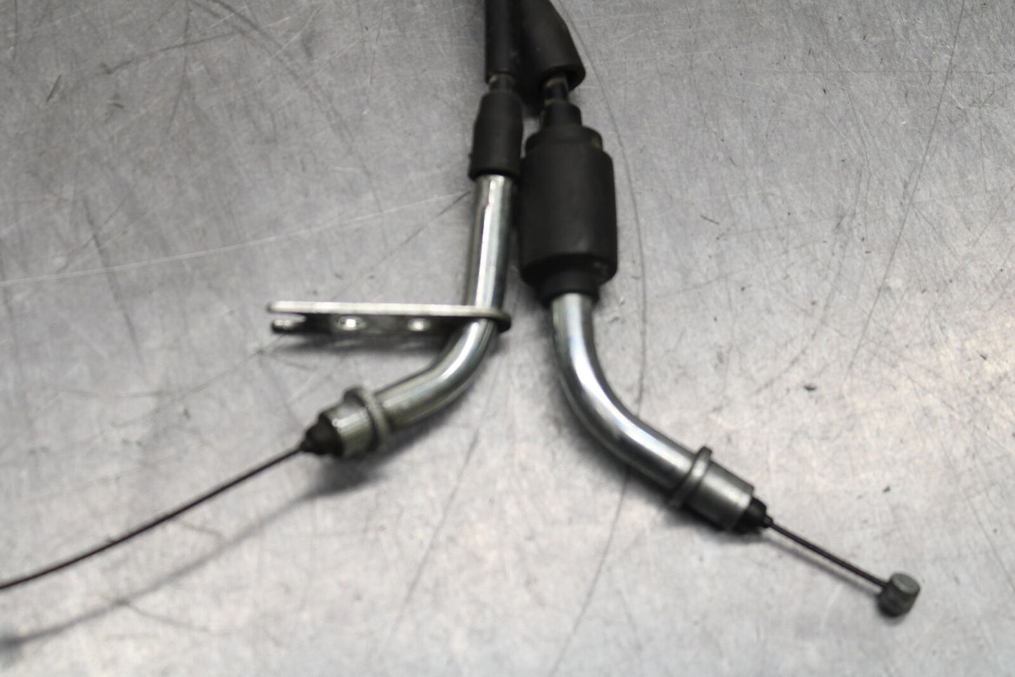 08-10 SUZUKI GSXR750 THROTTLE CABLES LINES BB113