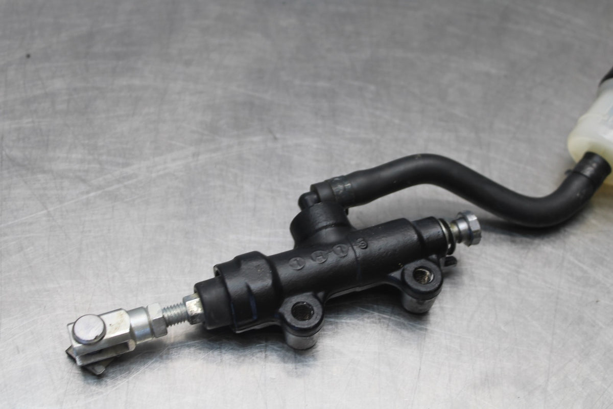 12 TRIUMPH STREET TRIPLE R REAR BACK BRAKE MASTER CYLINDER W RESERVOIR BB914