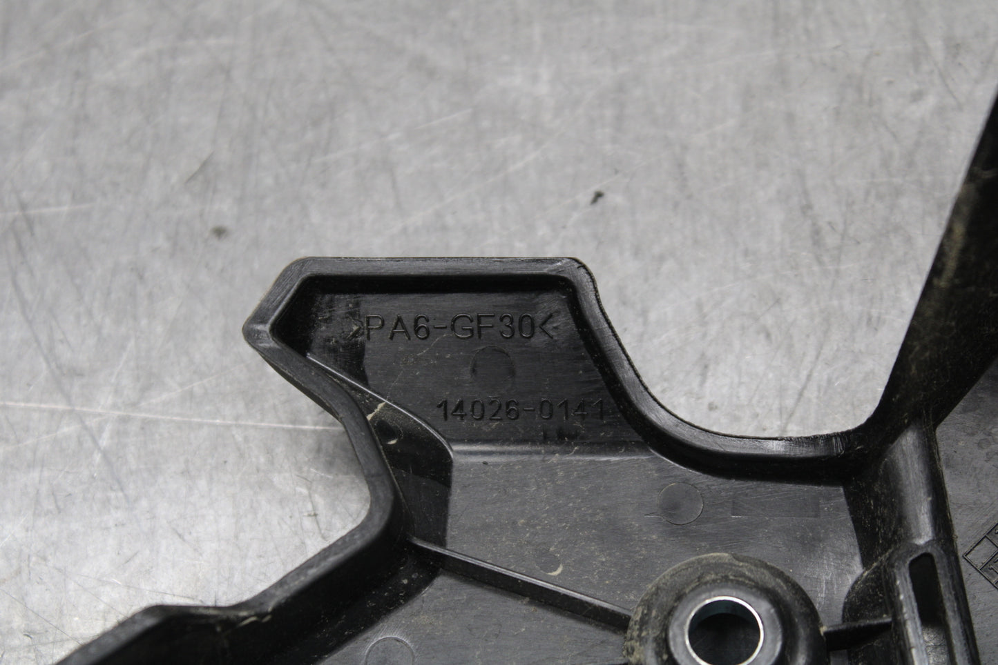 24 KAWASAKI NINJA 500 ABS ENGINE SPROCKET COVER BB730