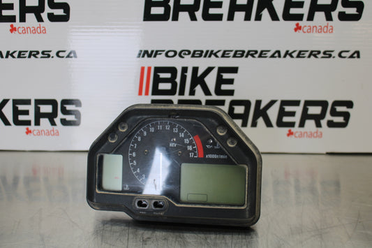 05-06 HONDA CBR600RR SPEEDO TACH GAUGES CLUSTER SPEEDOMETER TACHOMETER BB149