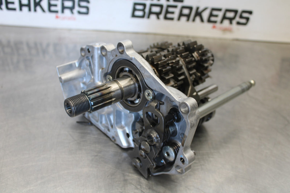 20-22 KAWASAKI NINJA ZX6R ENGINE MOTOR TRANSMISSION TRANNY GEARS BB884