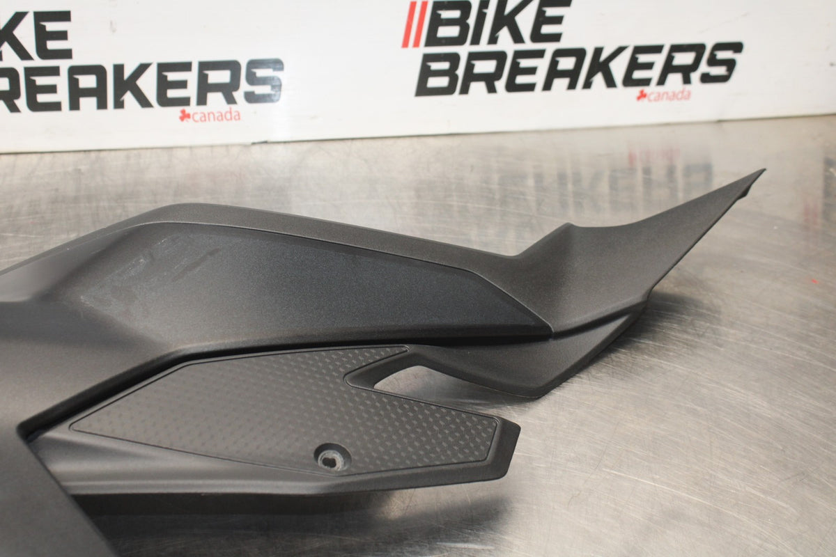 23-26 KAWASAKI NINJA ZX4RR LEFT FRONT UPPER MID SIDE FAIRING COWL PLASTIC BB00