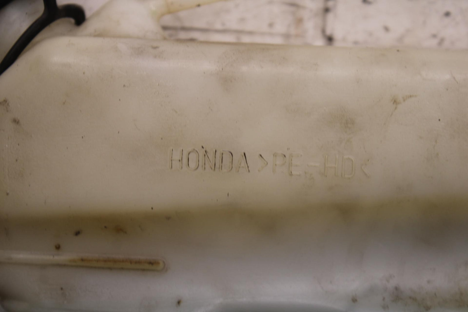2000 Honda Super Hawk 1000 VTR1000F COOLANT WATER TANK RESERVOIR BOTTLE BB577