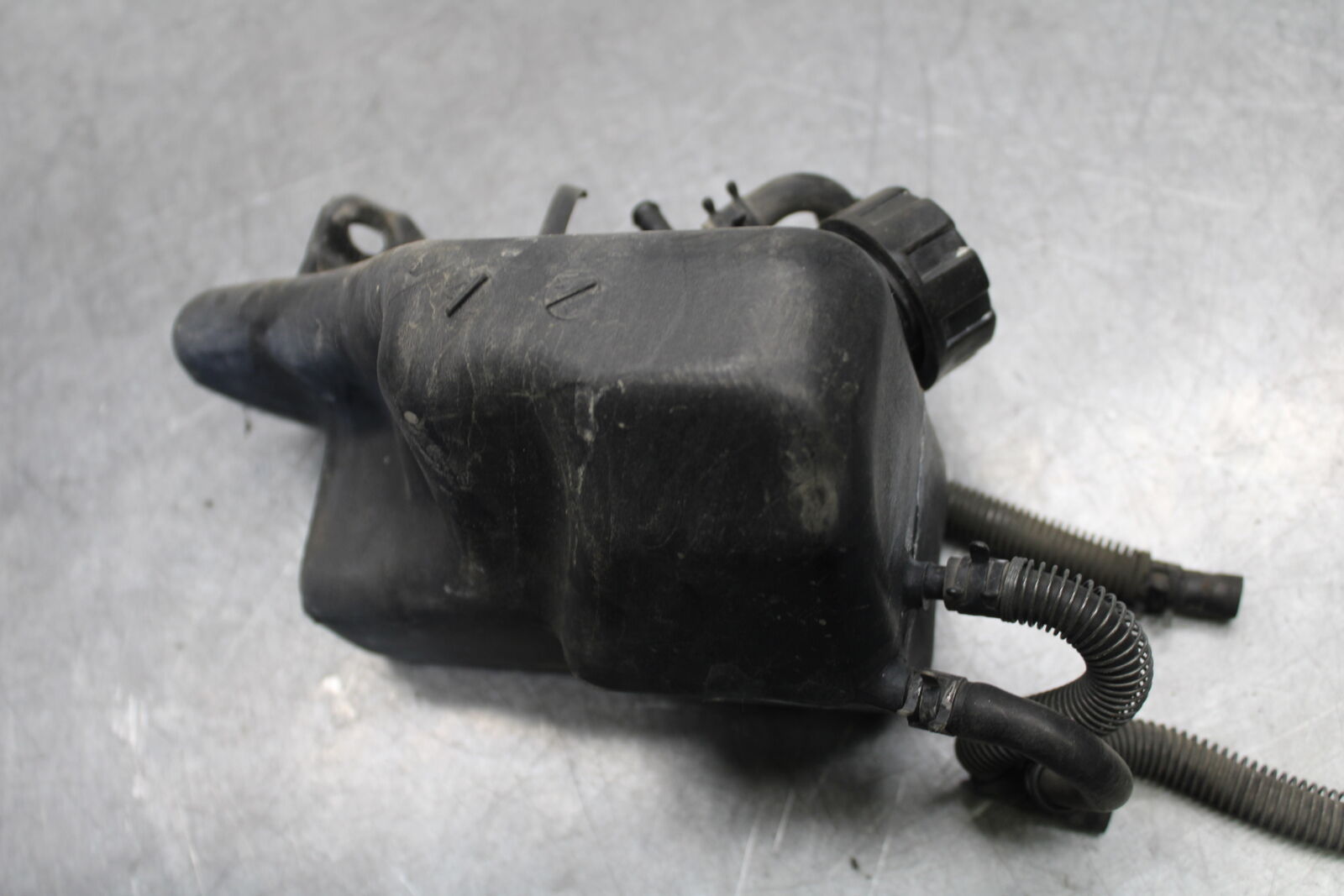 85-86 SUZUKI MADURA 1200 COOLANT WATER TANK RESERVOIR BOTTLE  BB691