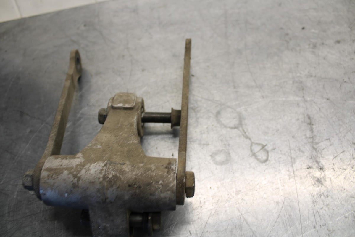 89-90 YAMAHA FZR600 REAR DOGBONE SHOCK LINKAGE LINK BB76