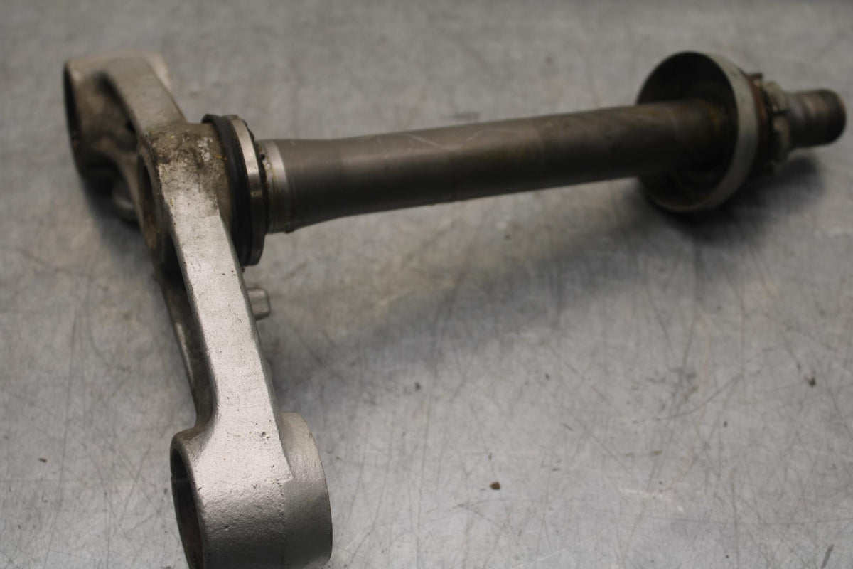 1988 Yamaha FZ600 FRONT FORKS CLAMP LOWER TRIPLE TREE STEM BB601