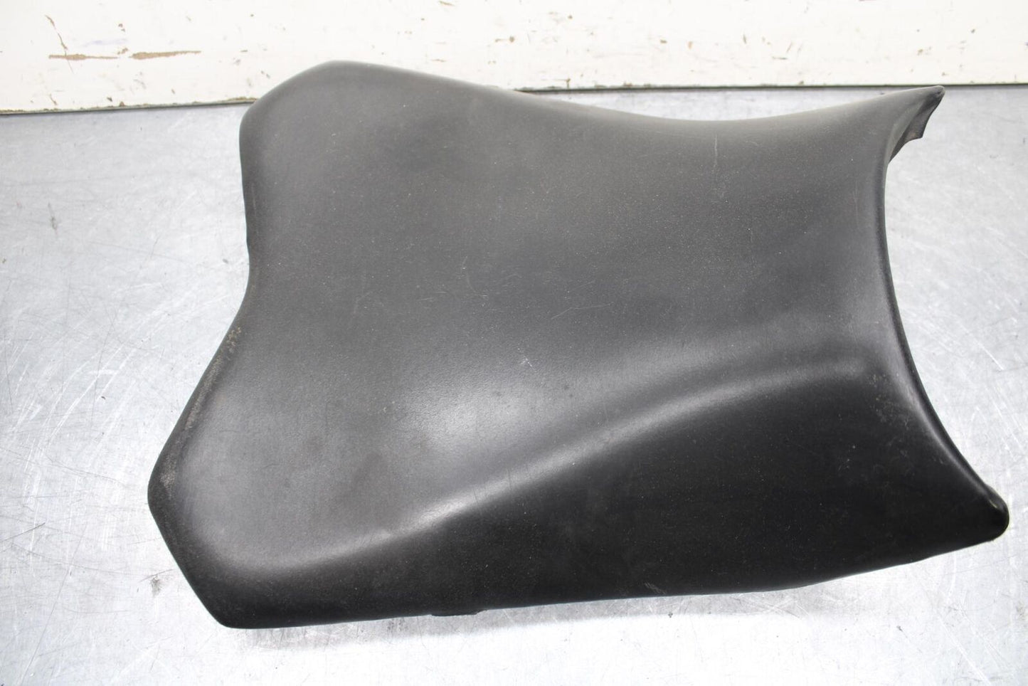 15-16 KAWASAKI EX300 FRONT DRIVERS SEAT PAD SADDLE PILLION BB635
