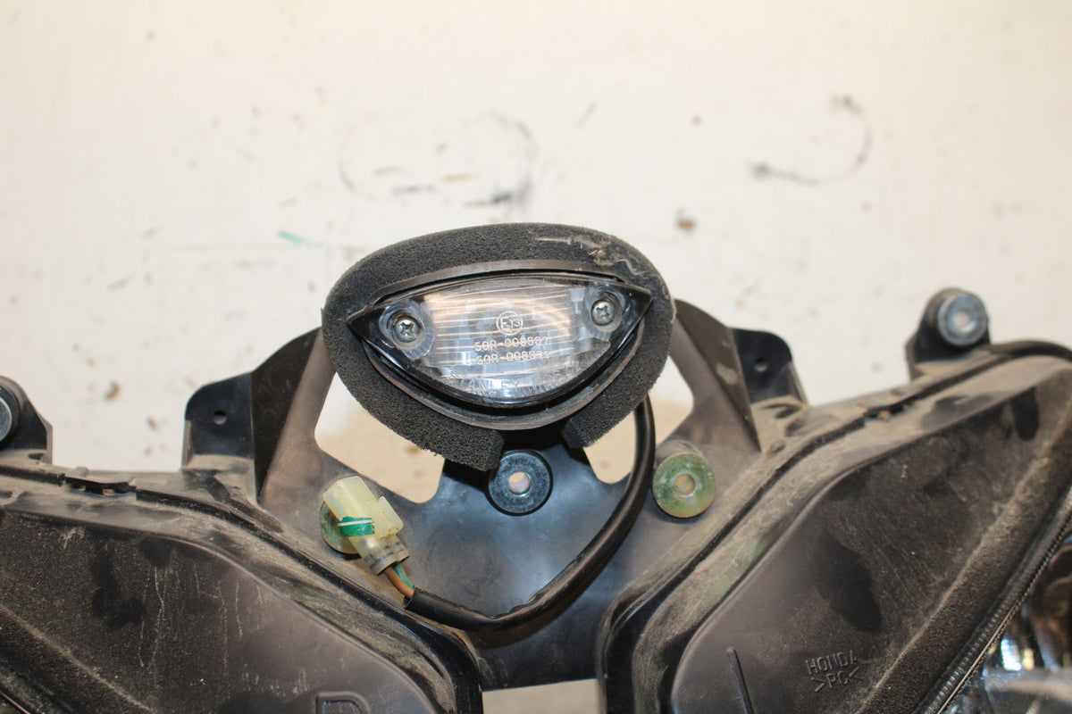 05-06 HONDA CBR600RR FRONT HEADLIGHT HEAD LIGHT LAMP BB727