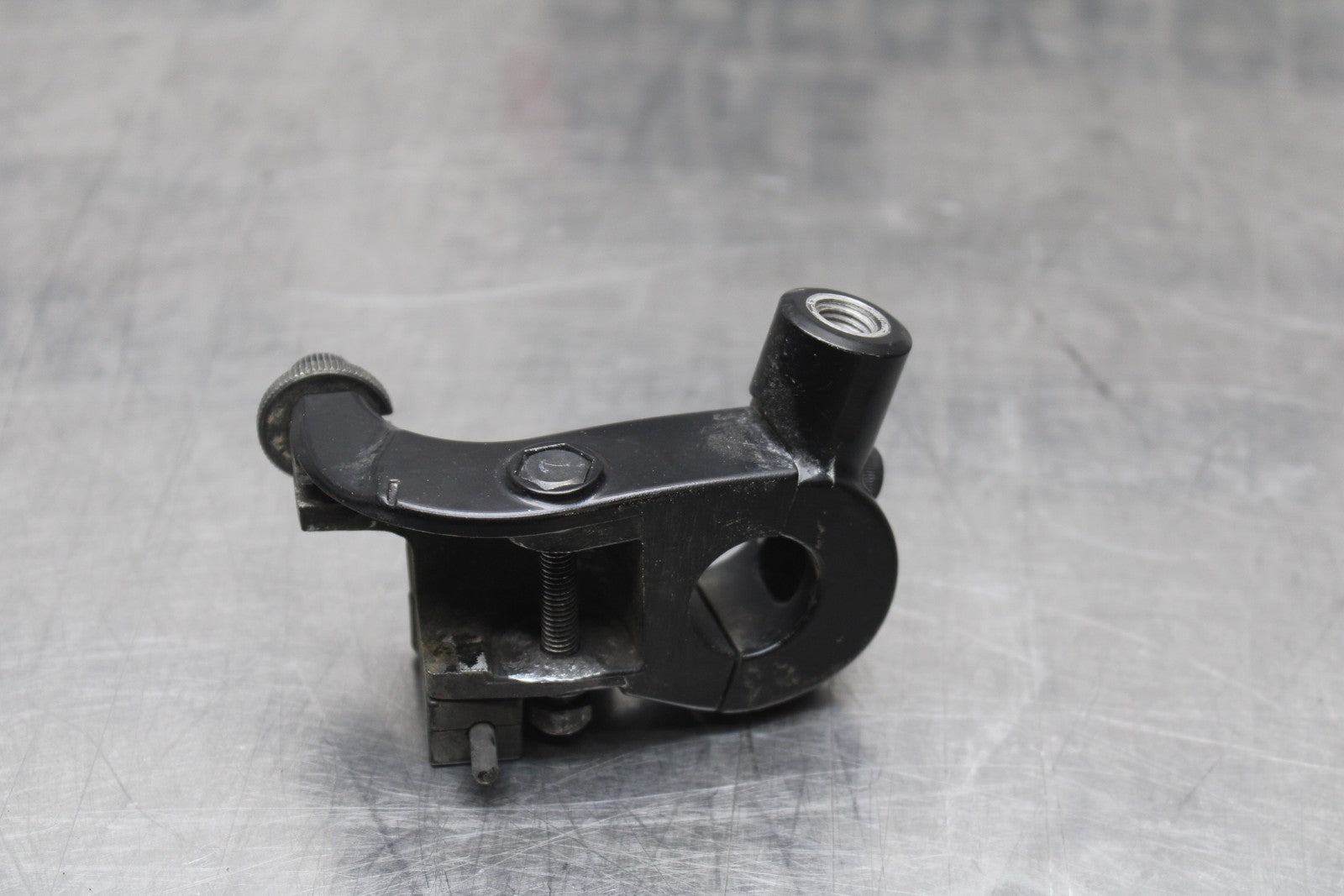 09-10 KAWASAKI ER-6N CLUTCH LEVER PERCH MOUNT BRACKET BB205