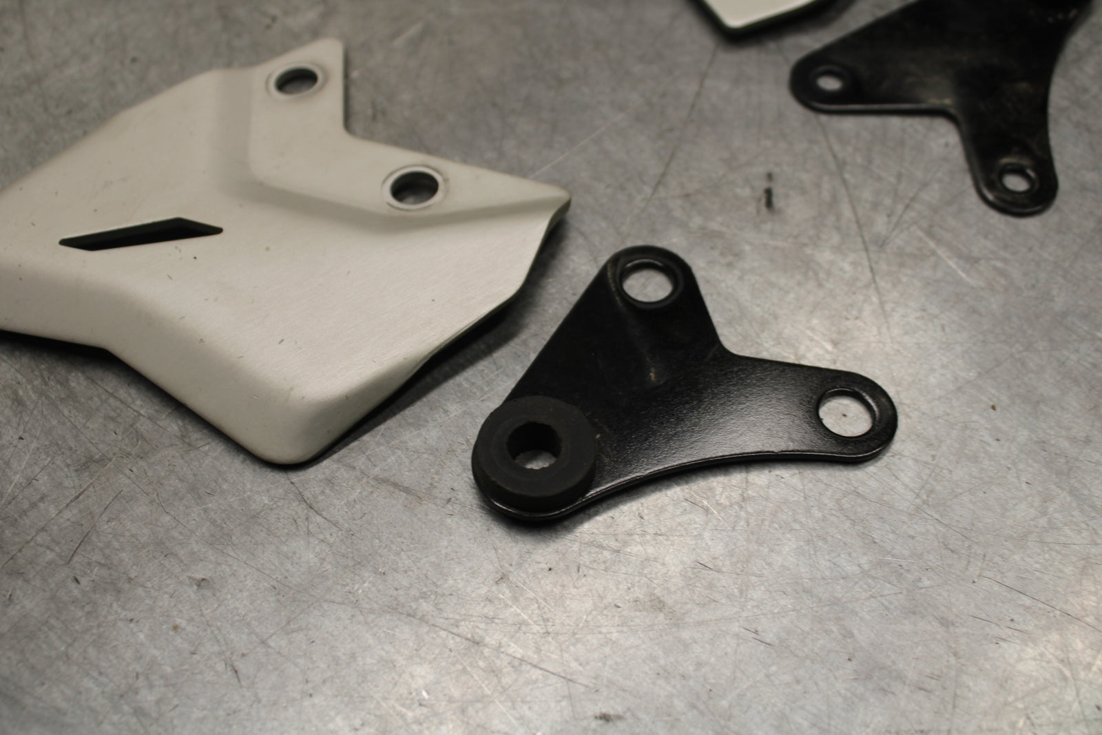 18-24 KAWASAKI NINJA 650  REARSET REAR HEEL GUARD COVER SET BB725