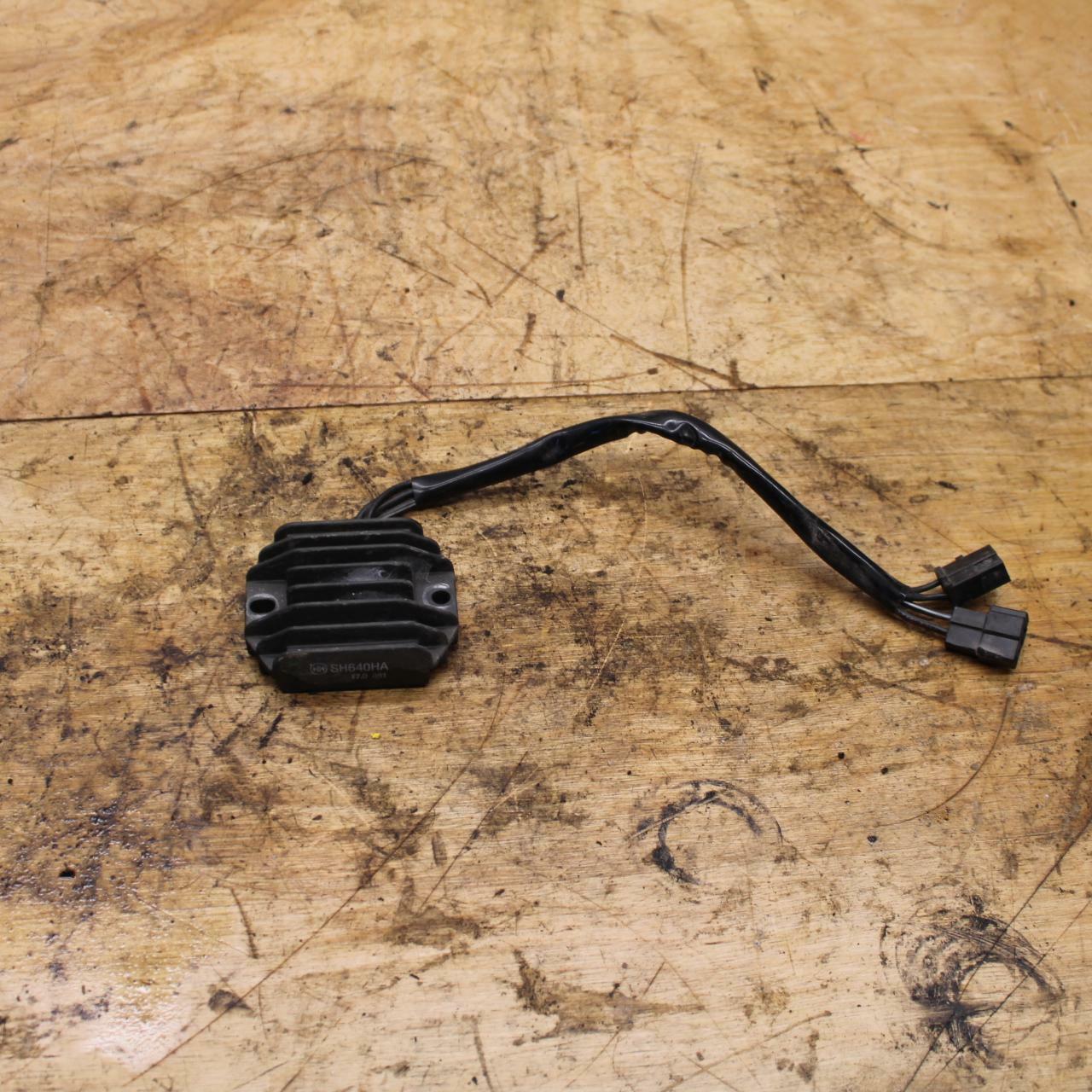 04-09 SUZUKI GS500F RECTIFIER VOLTAGE REGULATOR BB335