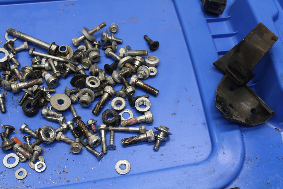 13-16 KTM 390 DUKE MOUNTING BOLTS HARDWARE MOTOR SCREWS BB748