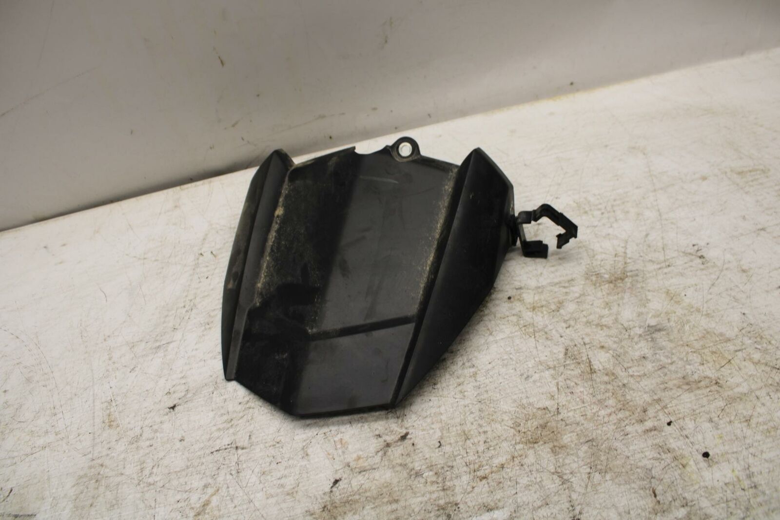 16-21 YAMAHA XSR900 REAR BACK WHEEL TIRE HUGGER FENDER BB370