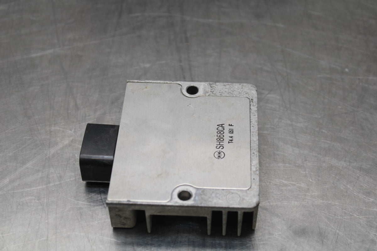24 KAWASAKI NINJA 500 ABS RECTIFIER VOLTAGE REGULATOR BB818