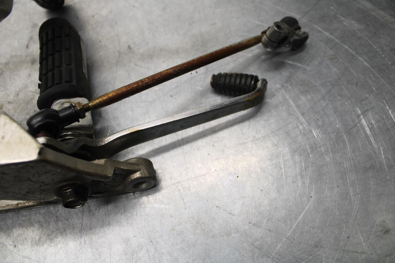 1984 Honda Interceptor 750 VF750F  REARSETS REAR SET DRIVER FOOT PEGS  BB38