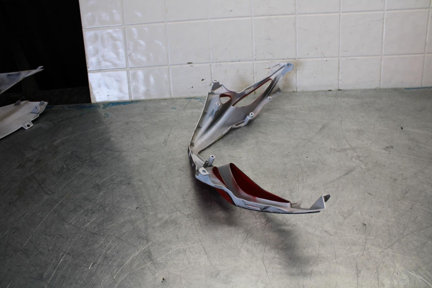 15-21 SUZUKI GSXR600 FRONT CENTER NOSE FAIRING COWL SHROUD BB437