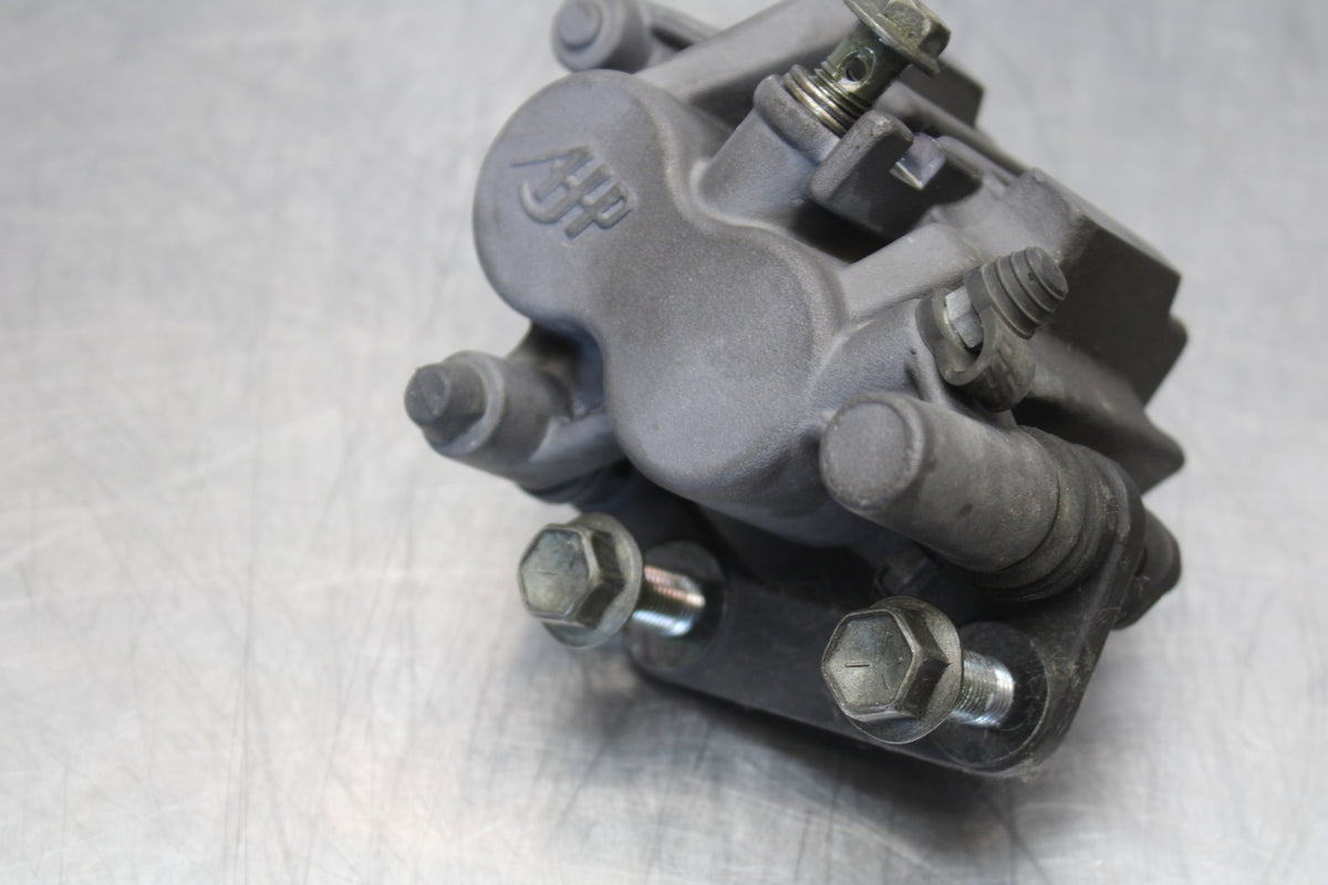 04-09 SUZUKI GS500F RIGHT FRONT BRAKE CALIPER BB165