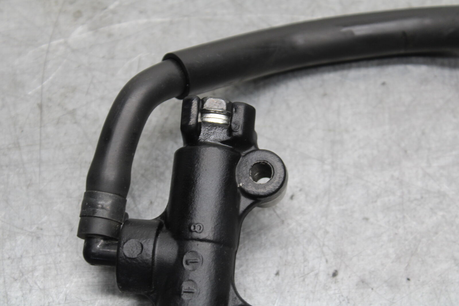 13-18 KAWASAKI NINJA ZX6R REAR BACK BRAKE MASTER CYLINDER W RESERVOIR BB666