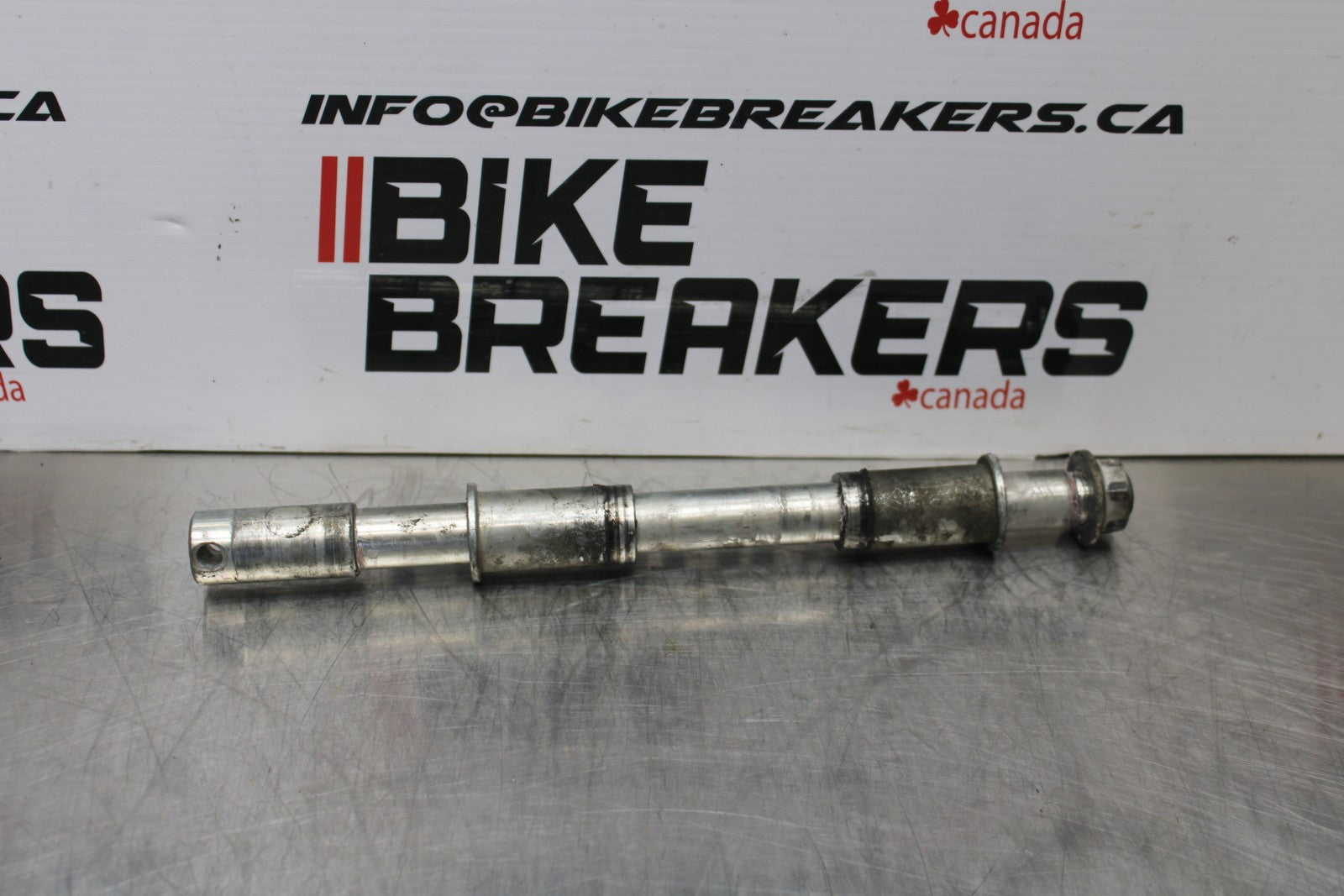 08 KAWASAKI VULCAN 900 FRONT WHEEL RIM AXLE PIVOT BOLT BB184